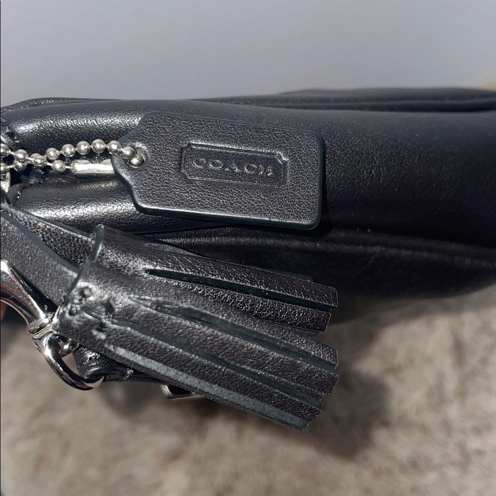 Coach ‘Legacy’ Large Leather Clutch - Picture 5 of 14